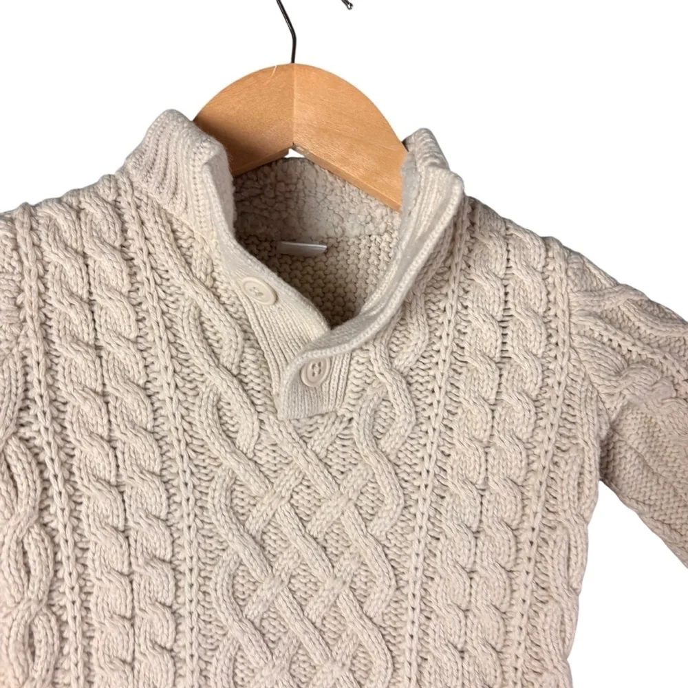 GAP baby cable